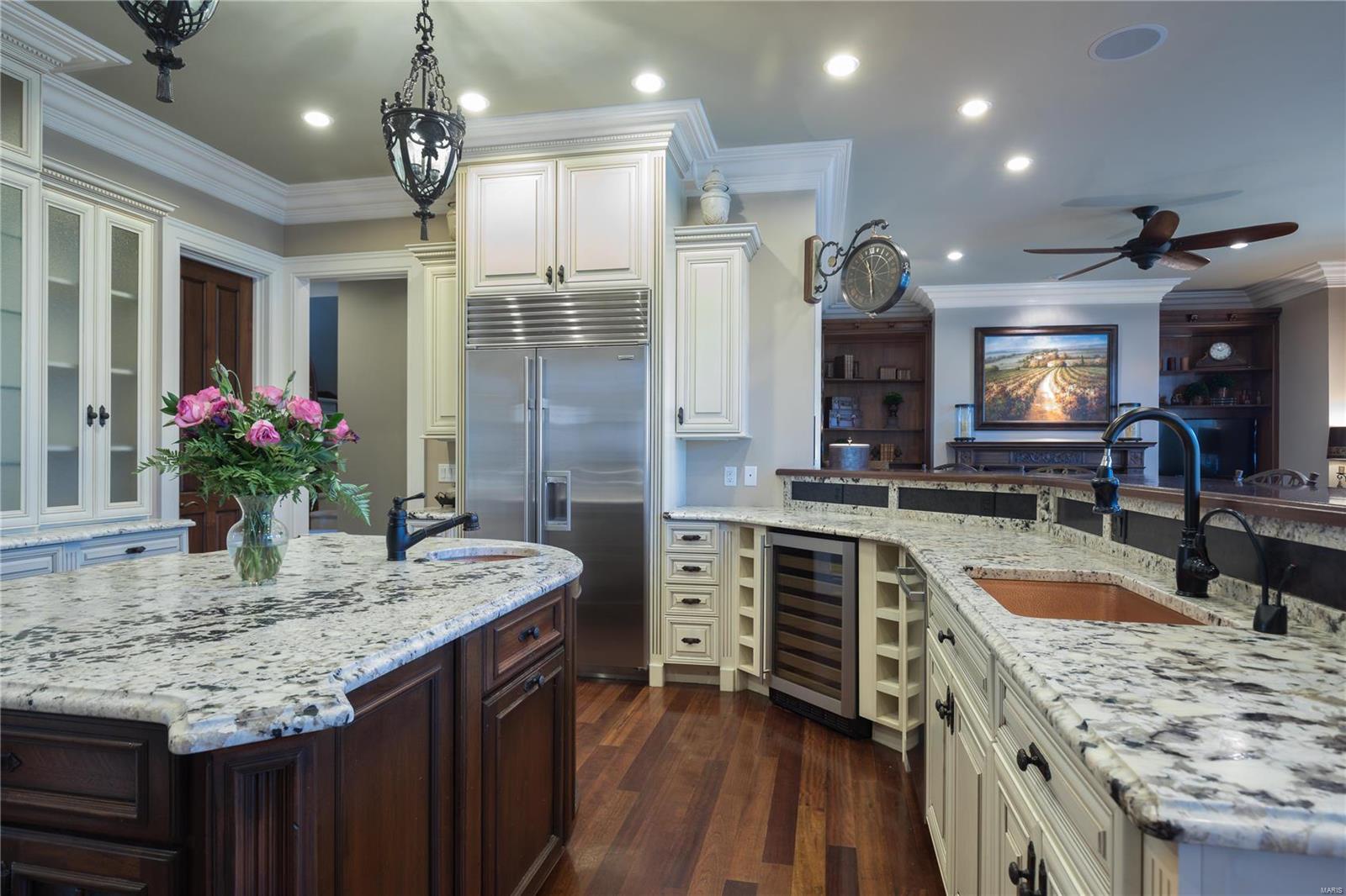 809 Warson Road Ladue, MO 63124 - Photo 15 of 40