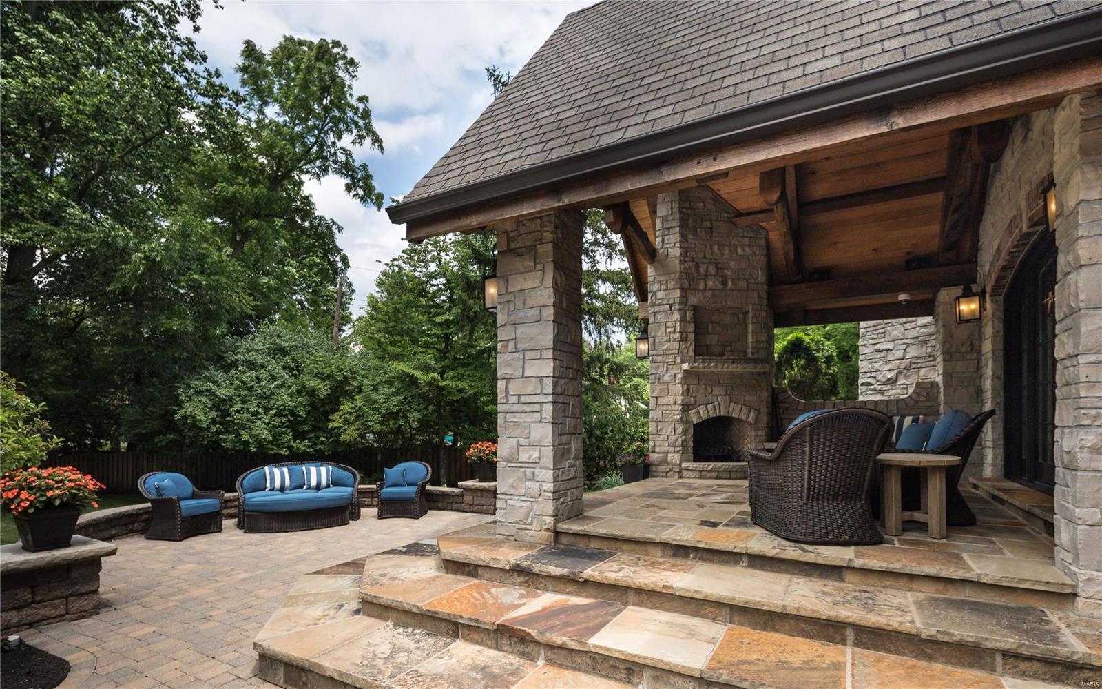 809 Warson Road Ladue, MO 63124 - Photo 22 of 40