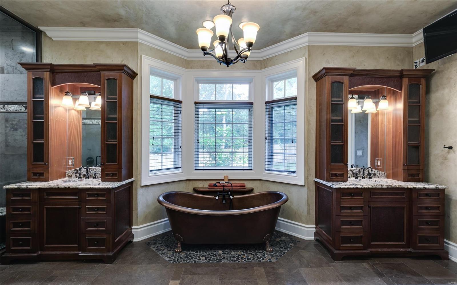 809 Warson Road Ladue, MO 63124 - Photo 23 of 40