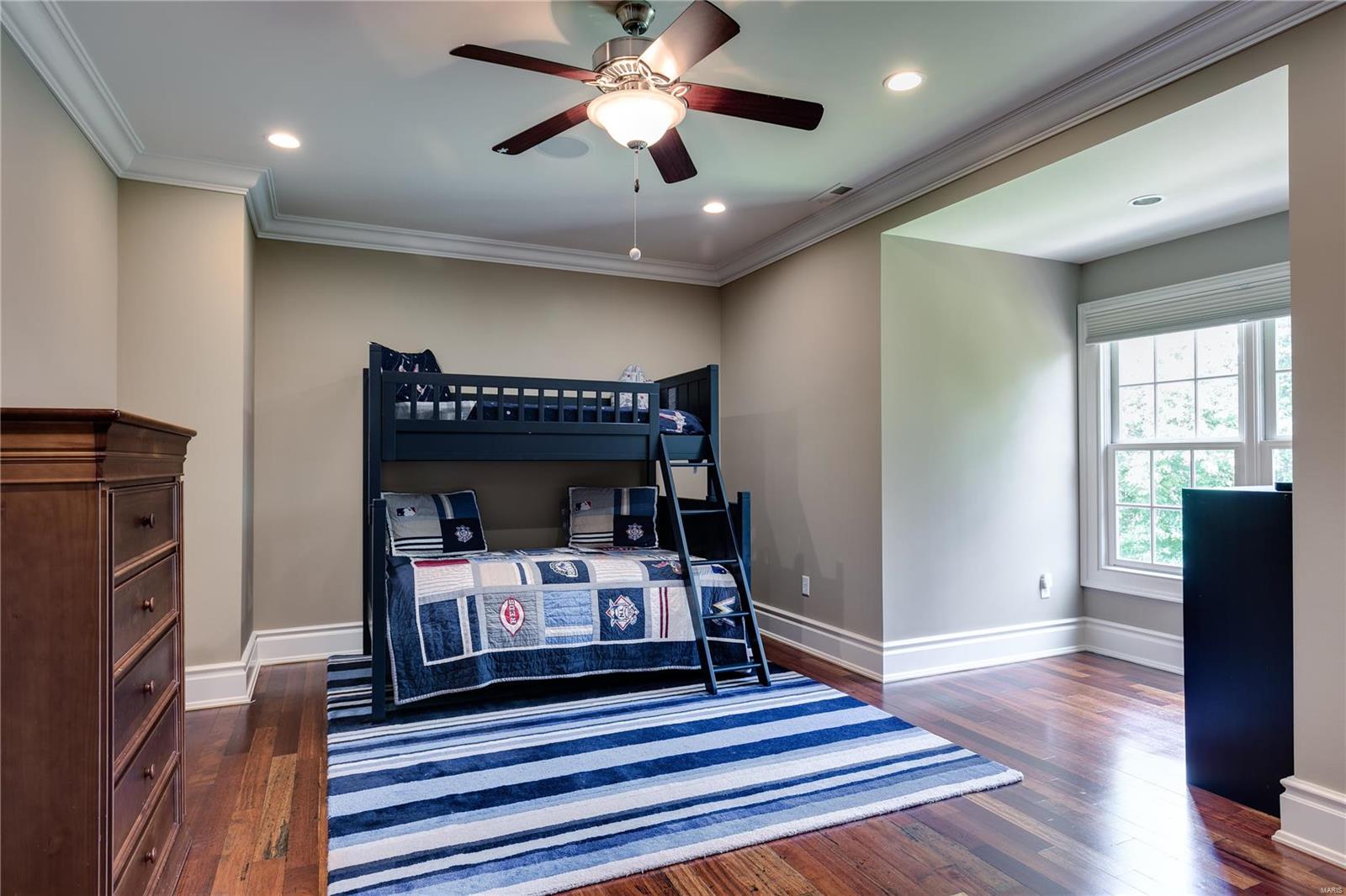 809 Warson Road Ladue, MO 63124 - Photo 26 of 40