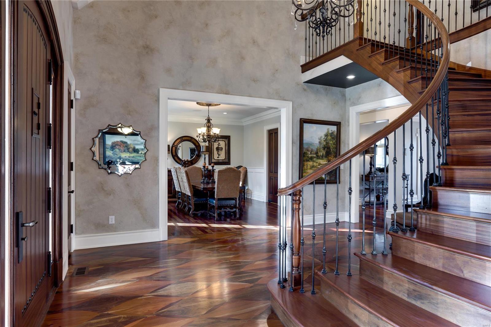 809 Warson Road Ladue, MO 63124 - Photo 7 of 40