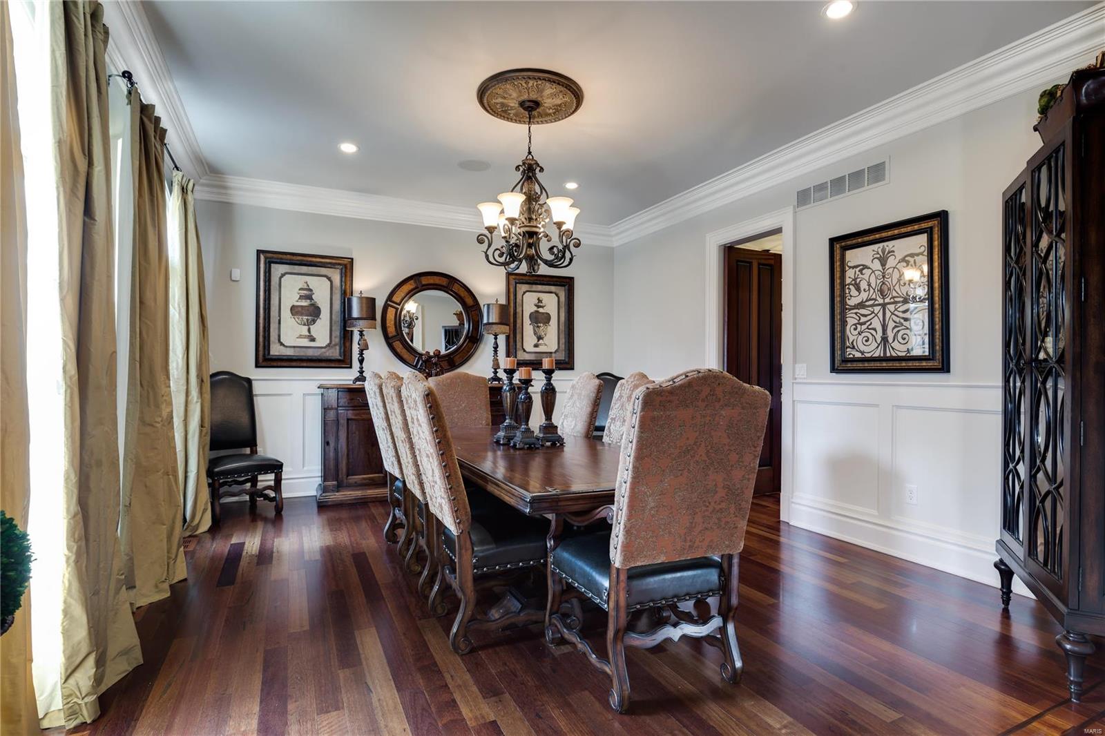 809 Warson Road Ladue, MO 63124 - Photo 8 of 40