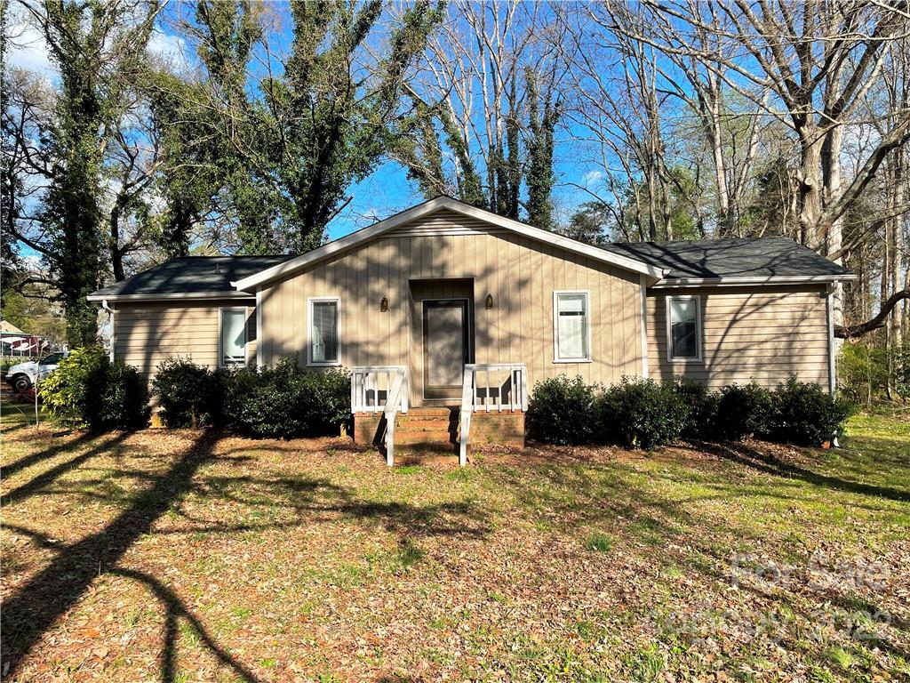 1598 Bloomfield Road Rock Hill, SC 29732 - Photo 1 of 30 Gallery Image 1