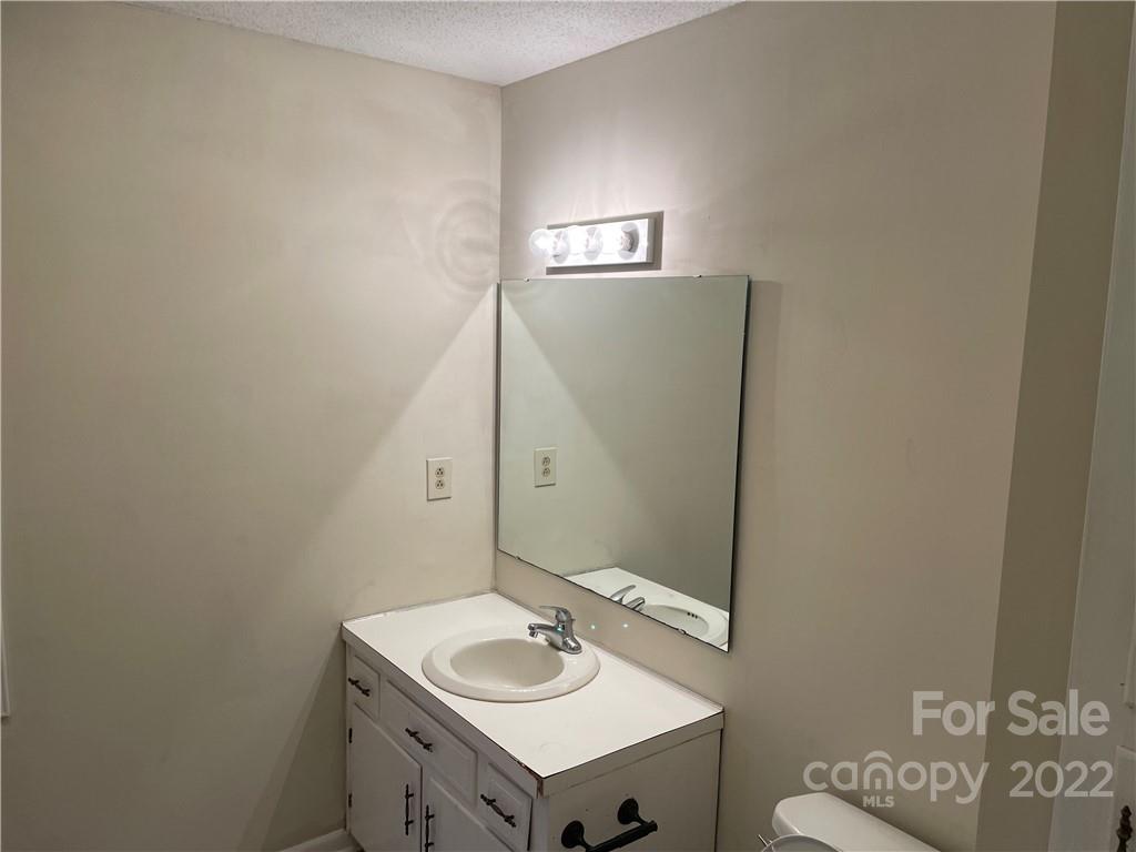 1598 Bloomfield Road Rock Hill, SC 29732 - Photo 18 of 30 Gallery Image 18