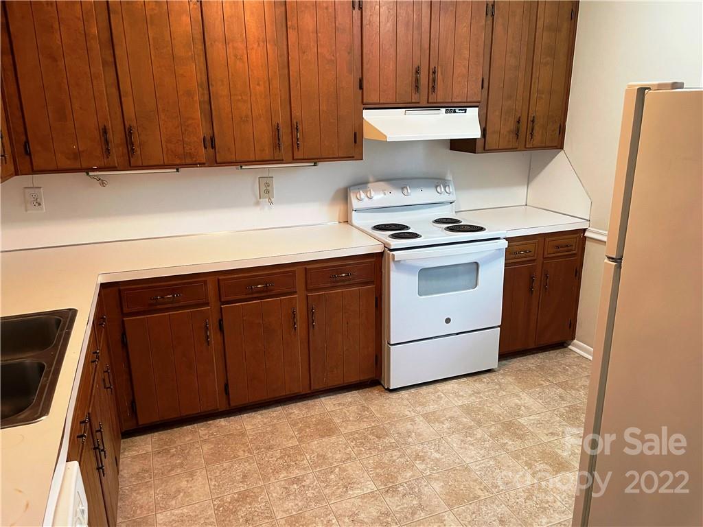 1598 Bloomfield Road Rock Hill, SC 29732 - Photo 6 of 30 Gallery Image 6