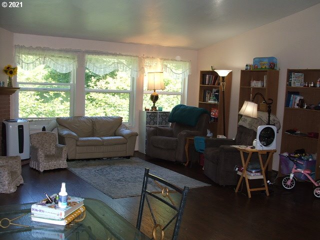 67898 Meissner Road Deer Island, OR 97054 - Photo 12 of 25 Gallery Image 12