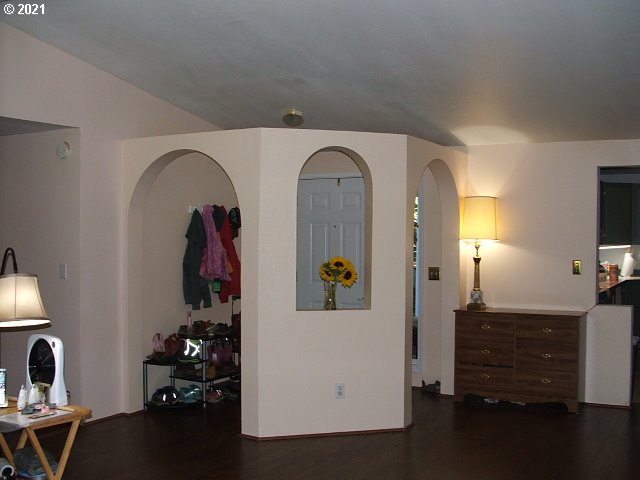 67898 Meissner Road Deer Island, OR 97054 - Photo 8 of 25 Gallery Image 8