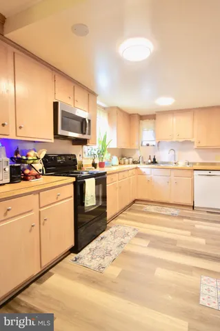 a view of a storage & utility room