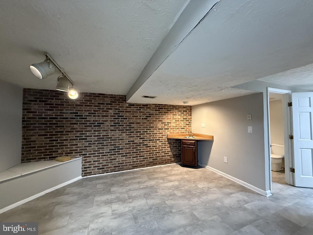 14931 Windmill Terrace Silver Spring, MD 20905 - Photo 19 of 27