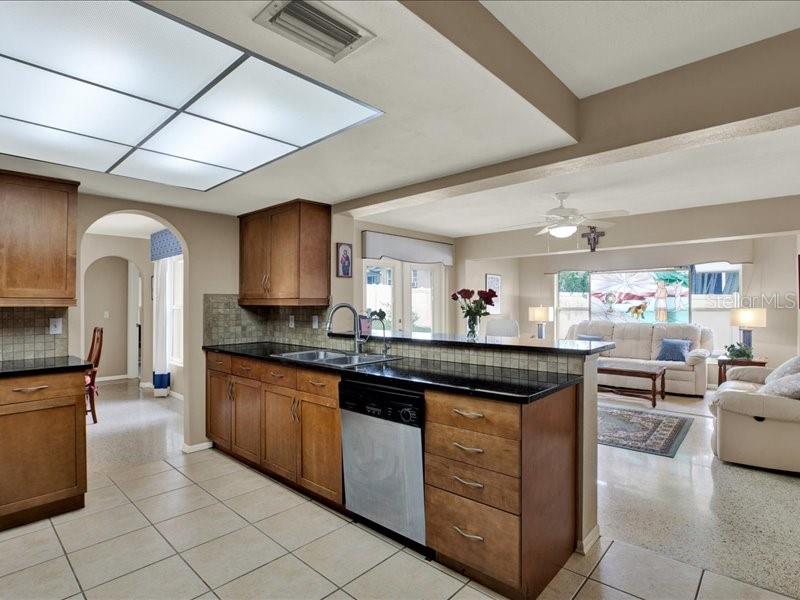 11235 Apache Place Largo, FL 33774 - Photo 11 of 34