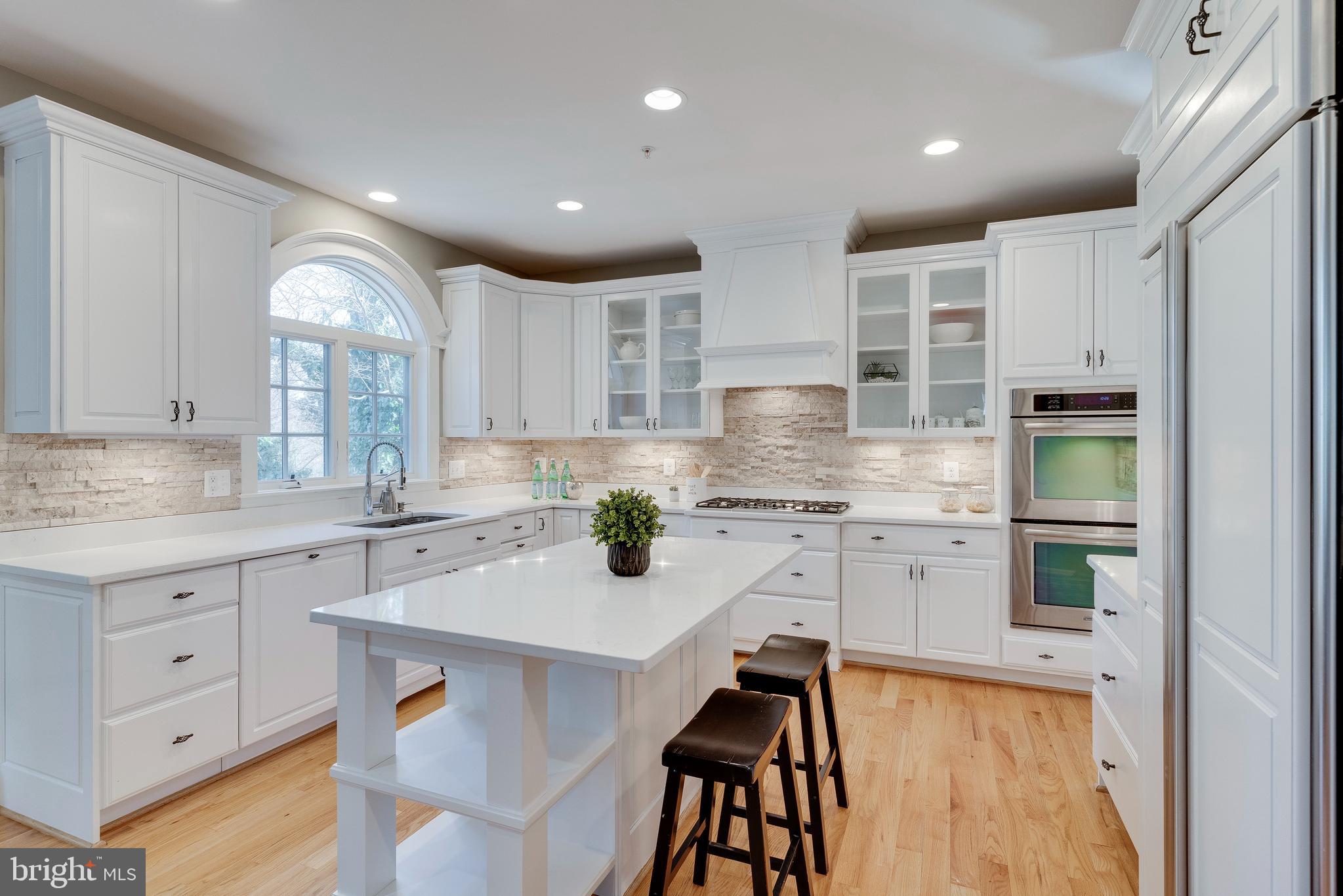 5813 Ipswich Road Bethesda, MD 20814 - Photo 13 of 51