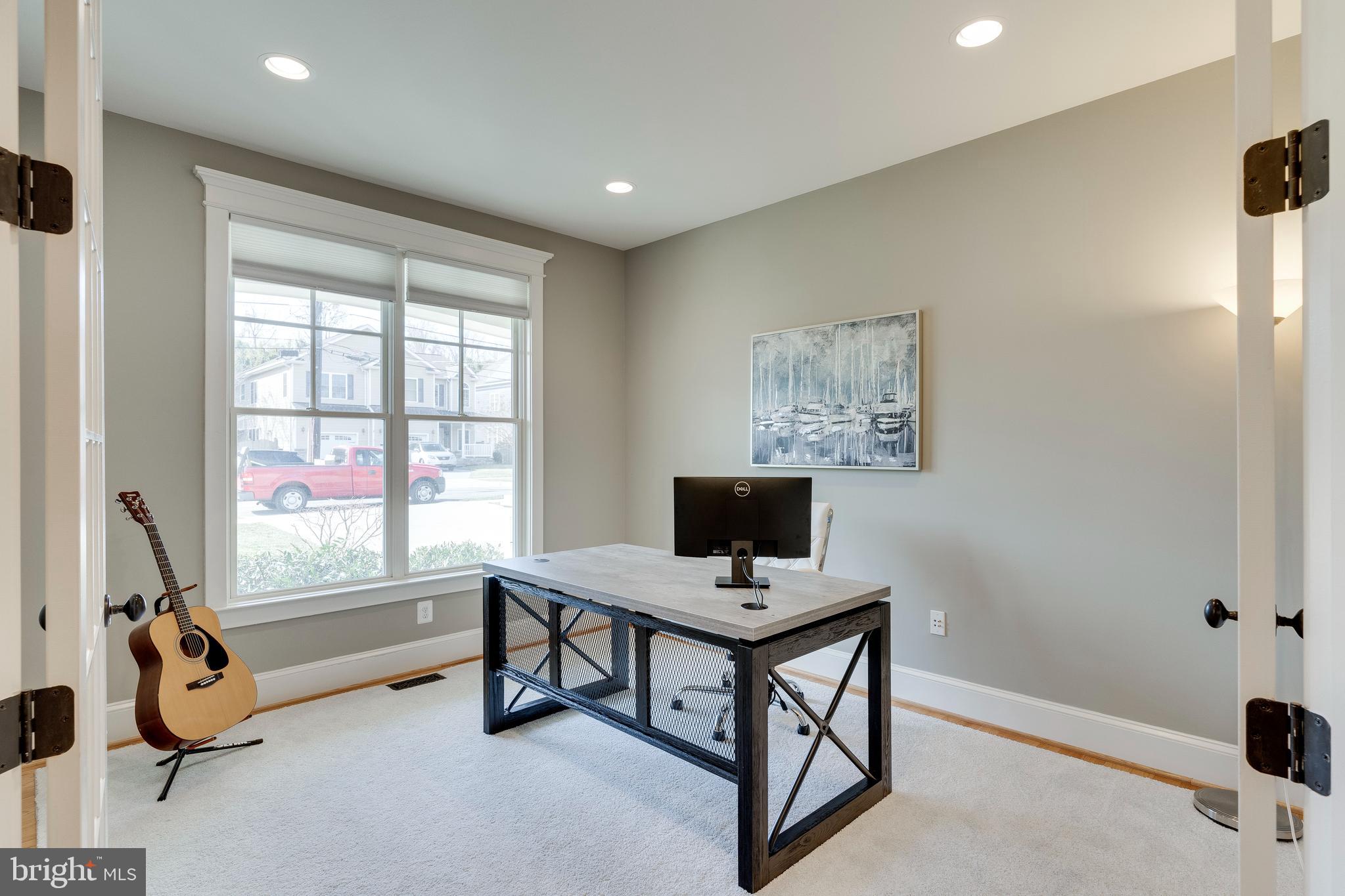 5813 Ipswich Road Bethesda, MD 20814 - Photo 22 of 51 Main level home office