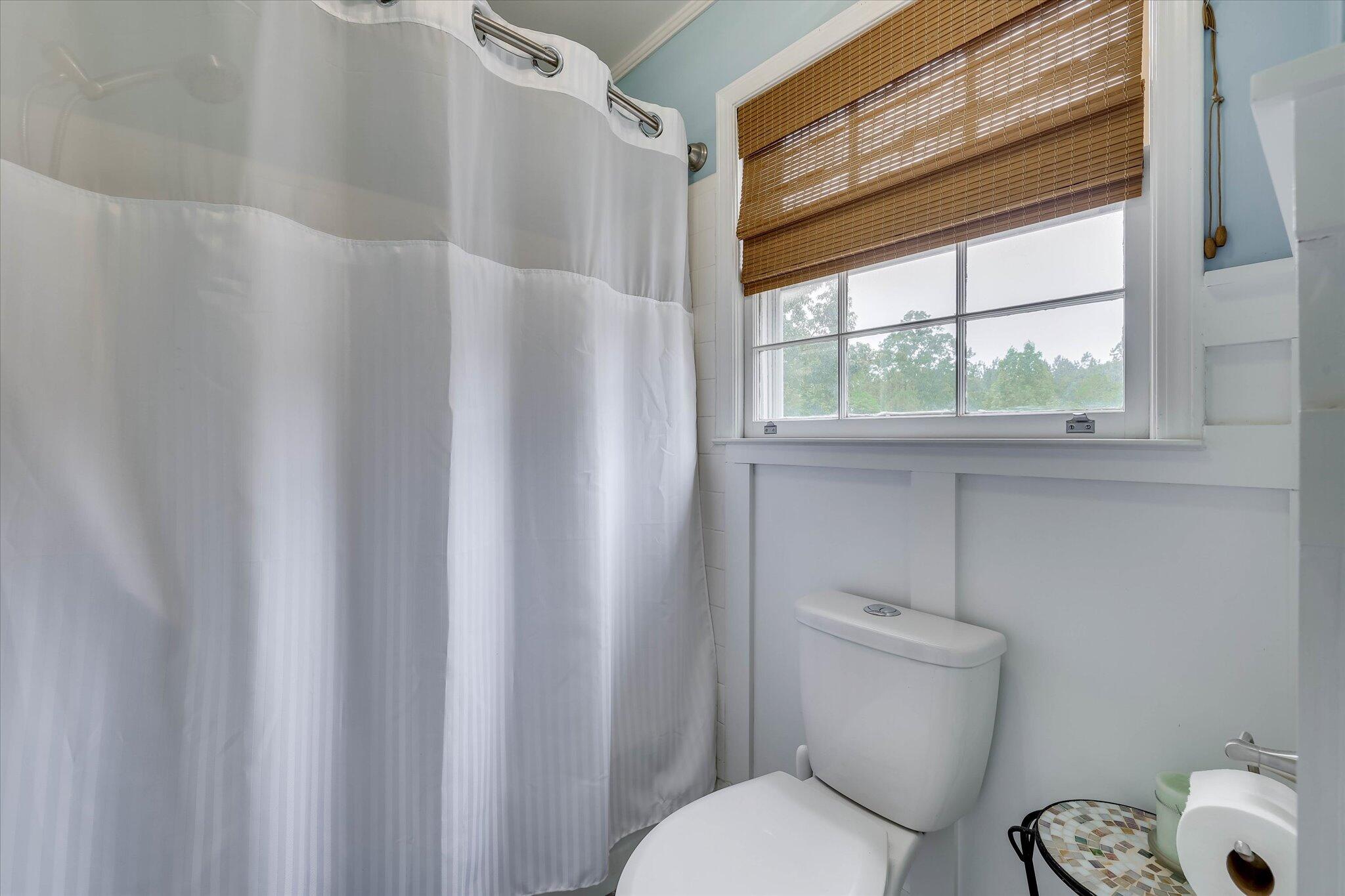 711 Augusta St Extension McCormick, SC 29835 - Photo 37 of 78 guest bathroom upstairs