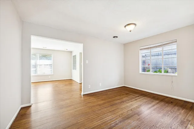 $2,500 | 2712 West Holcombe Boulevard, West University Place, TX 77005