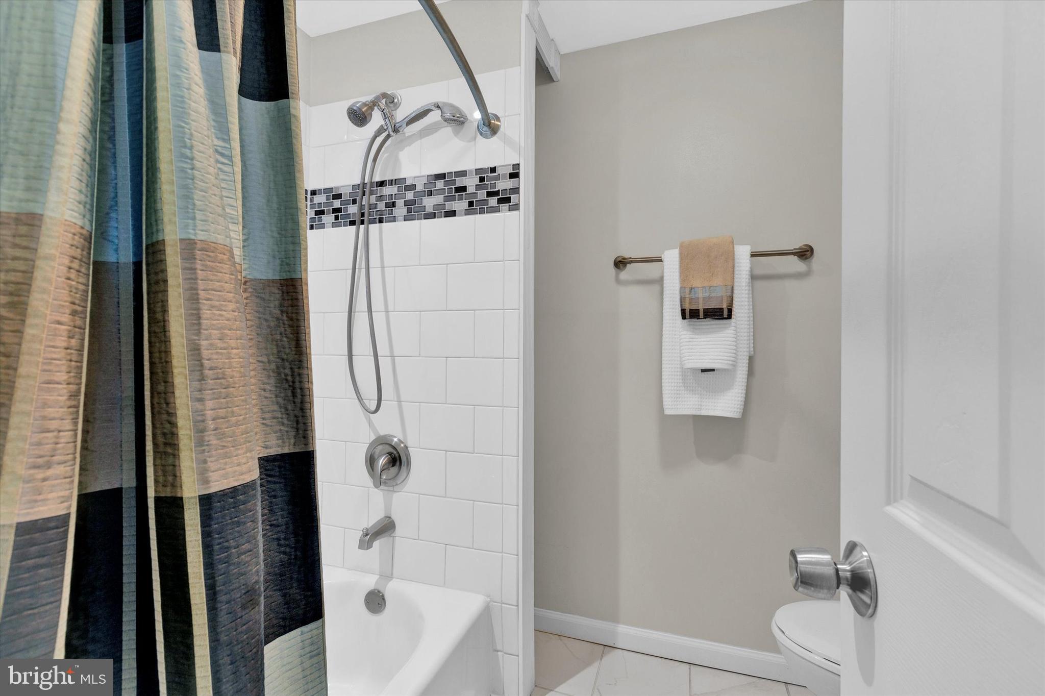 5017 Nicholas Road Waldorf, MD 20601 - Photo 10 of 26 Full Bath (Main Level)