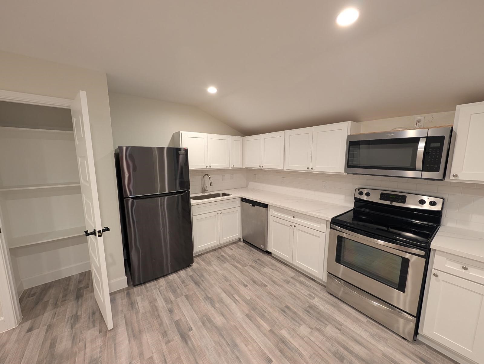 7212 Corpus Christi Street, Unit B Houston, TX 77020 - Photo 6 of 12