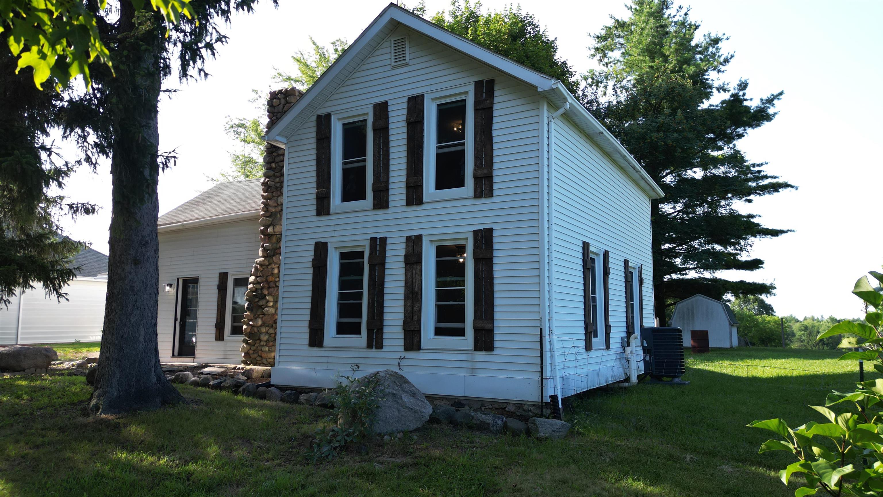 2591 Marathon Road Lapeer, MI 48446 - Photo 1 of 21 50115767.JPG