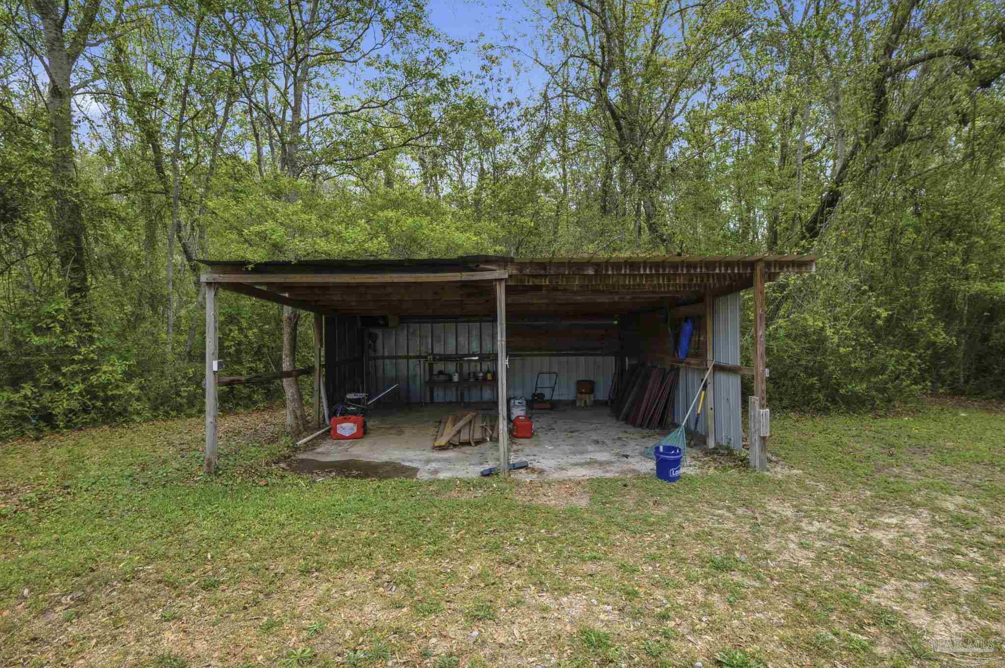 4032 Mae Lane Milton, FL 32583 - Photo 8 of 50 a view of outdoor space