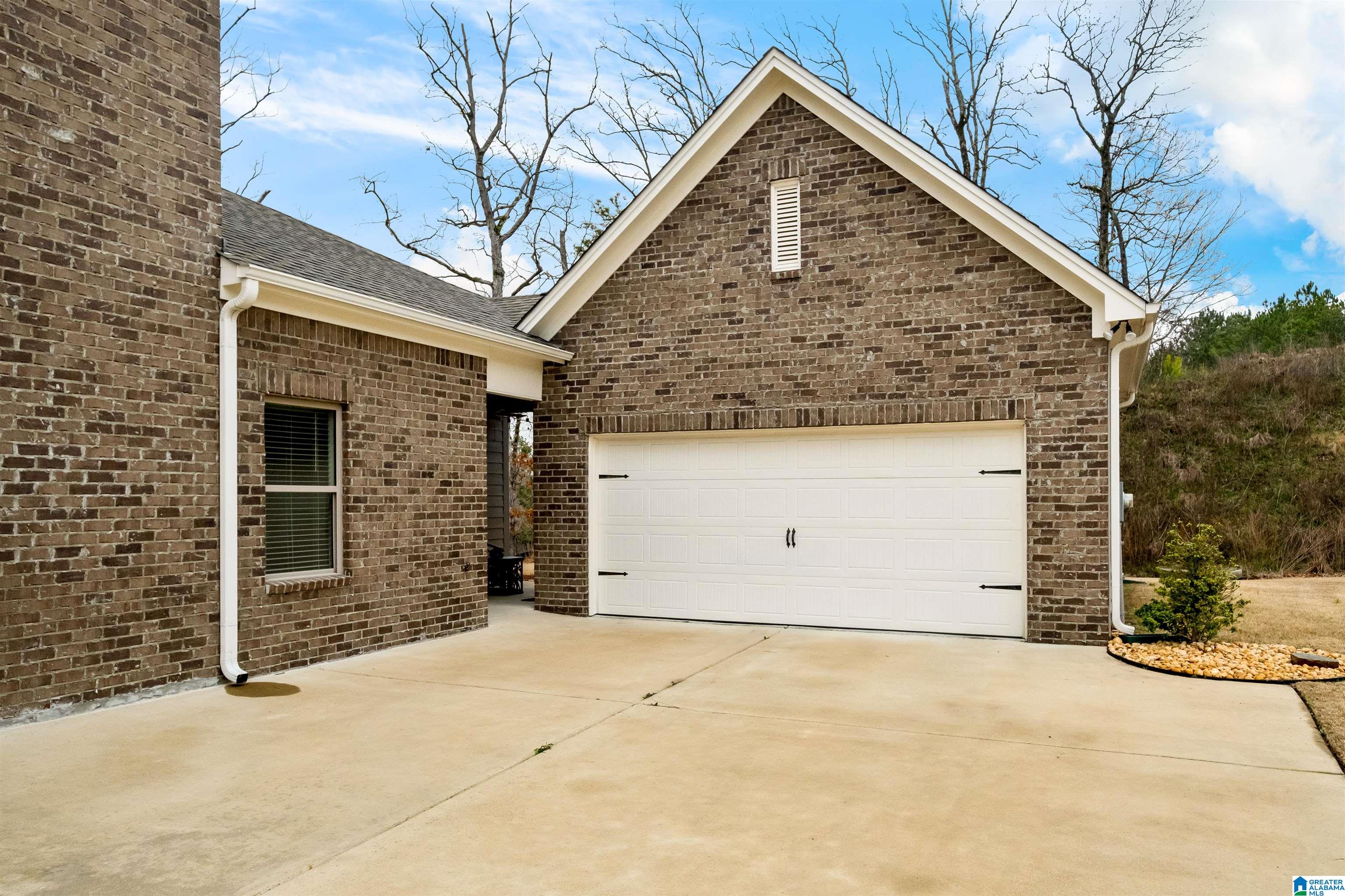 840 Oxbow Cove Helena, AL 35080 - Photo 2 of 51