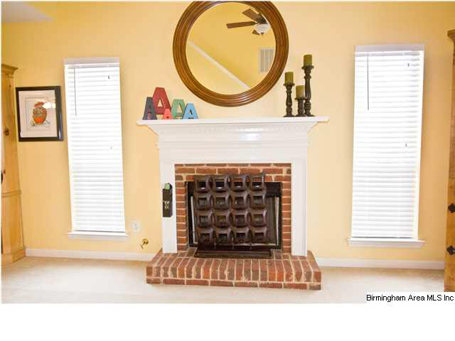 407 Walker Way Pelham, AL 35124 - Photo 5 of 23
