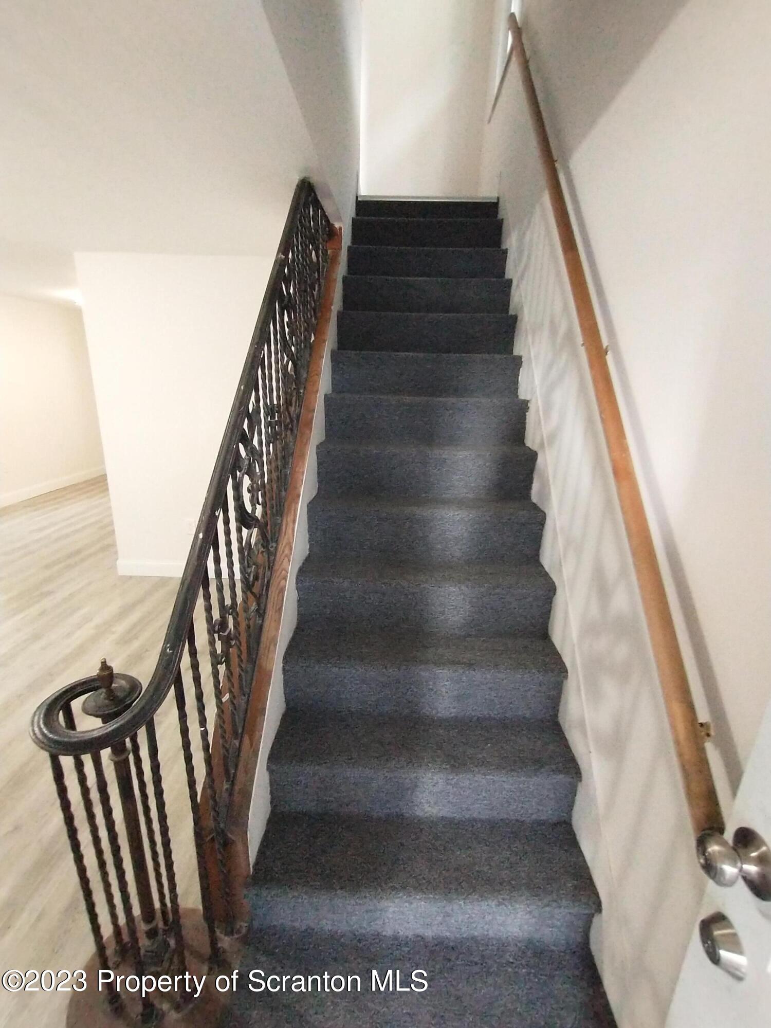 1604 Hawthorne Street Scranton, PA 18504 - Photo 6 of 11 a view of entryway