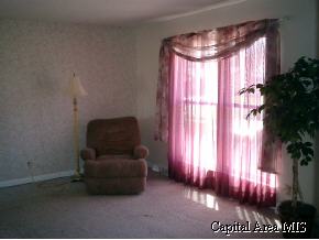 105 Hawkeye Way Springfield, IL 62707 - Photo 4 of 9