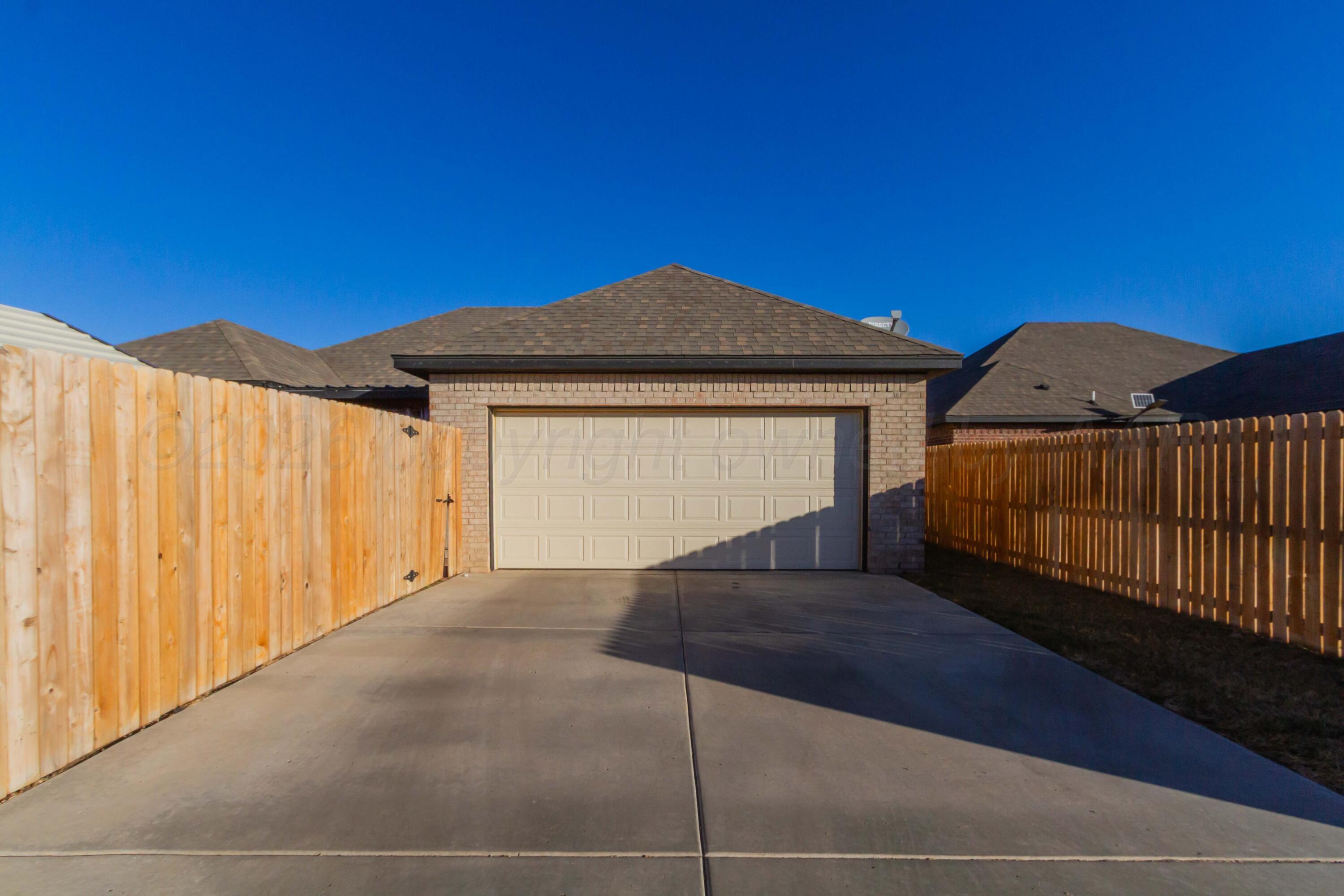 9921 Will Avenue Amarillo, TX 79119 - Photo 37 of 38 GARAGE