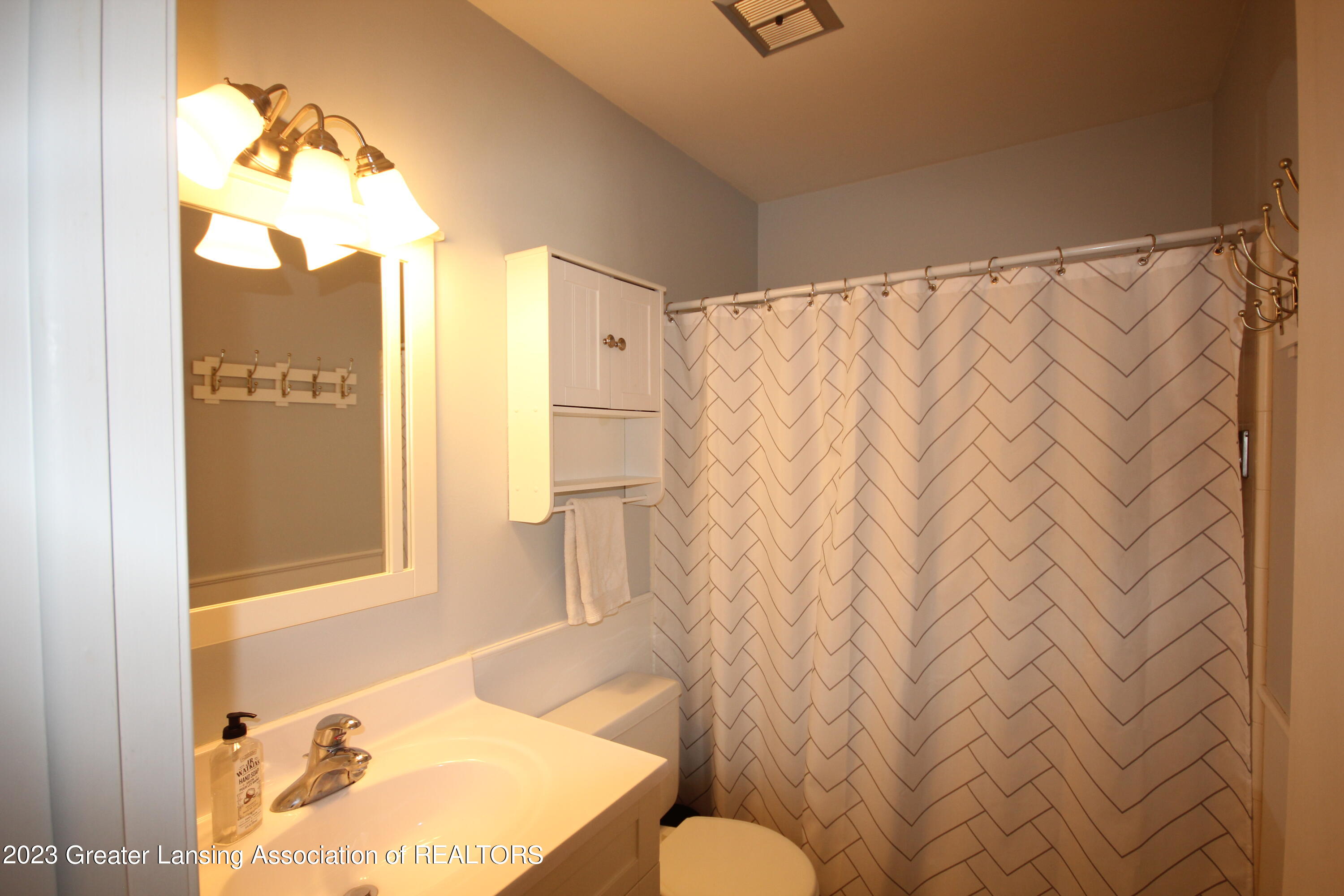 3546 Dobie Road Okemos, MI 48864 - Photo 16 of 27 Main Main