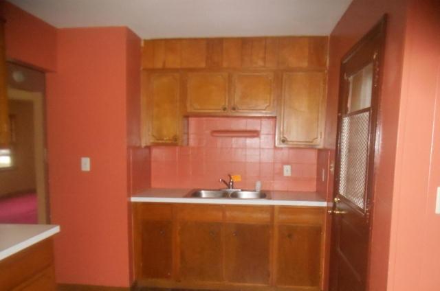 1107 East Dunedin Road Columbus, OH 43224 - Photo 6 of 11