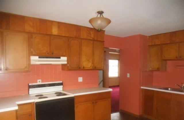 1107 East Dunedin Road Columbus, OH 43224 - Photo 7 of 11