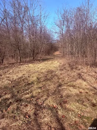 $179,000 | 4120-4319 North 925th Street, Paris, IL 61944