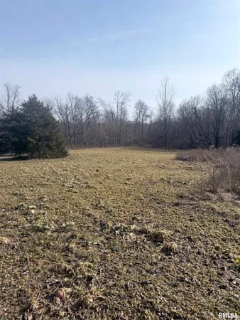 $179,000 | 4120-4319 North 925th Street, Paris, IL 61944