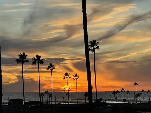 $1,220,000 | 1200 North Harbor Drive, Unit 1B, Oceanside, CA 92054