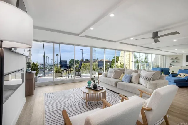 $1,220,000 | 1200 North Harbor Drive, Unit 1B, Oceanside, CA 92054