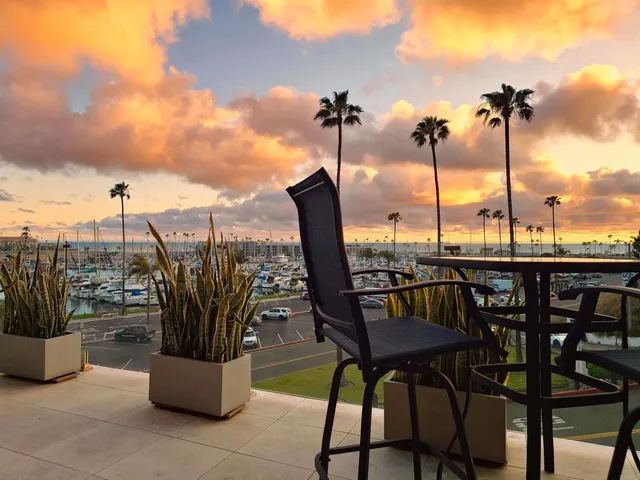$1,220,000 | 1200 North Harbor Drive, Unit 1B, Oceanside, CA 92054