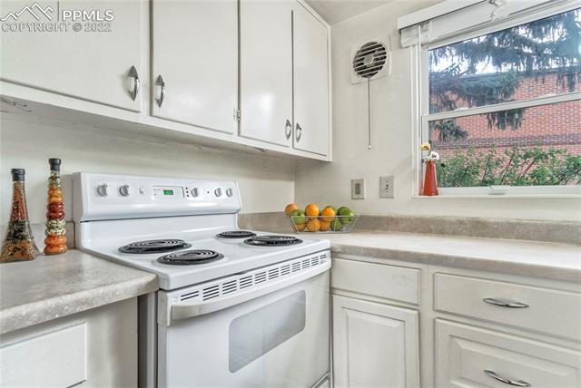 2455 Paseo Road Colorado Springs, CO 80907 - Photo 10 of 32 Gallery Image 10