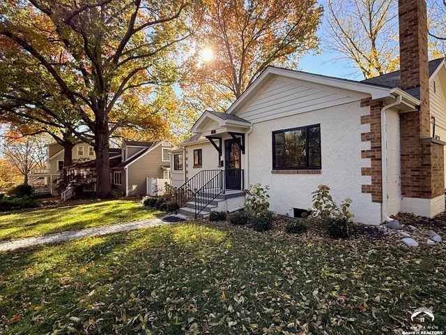 $699,950 | 1639 Indiana Street, Lawrence, KS 66044