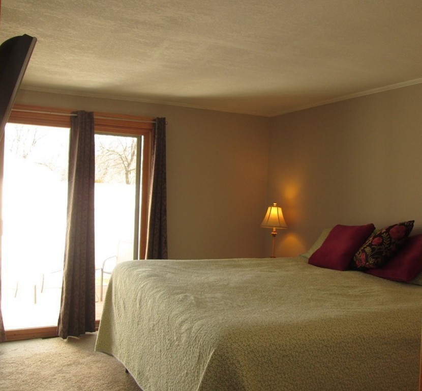 921 River Road Agawam, MA 01001 - Photo 14 of 26 Gallery Image 14