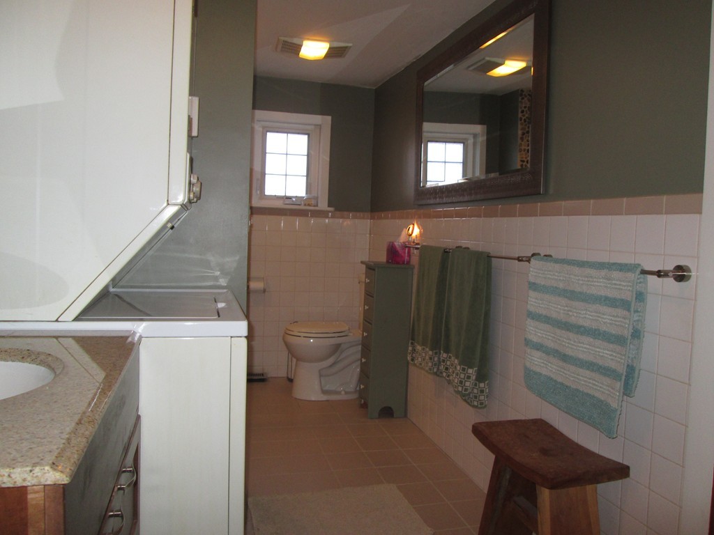 921 River Road Agawam, MA 01001 - Photo 17 of 26 Gallery Image 17