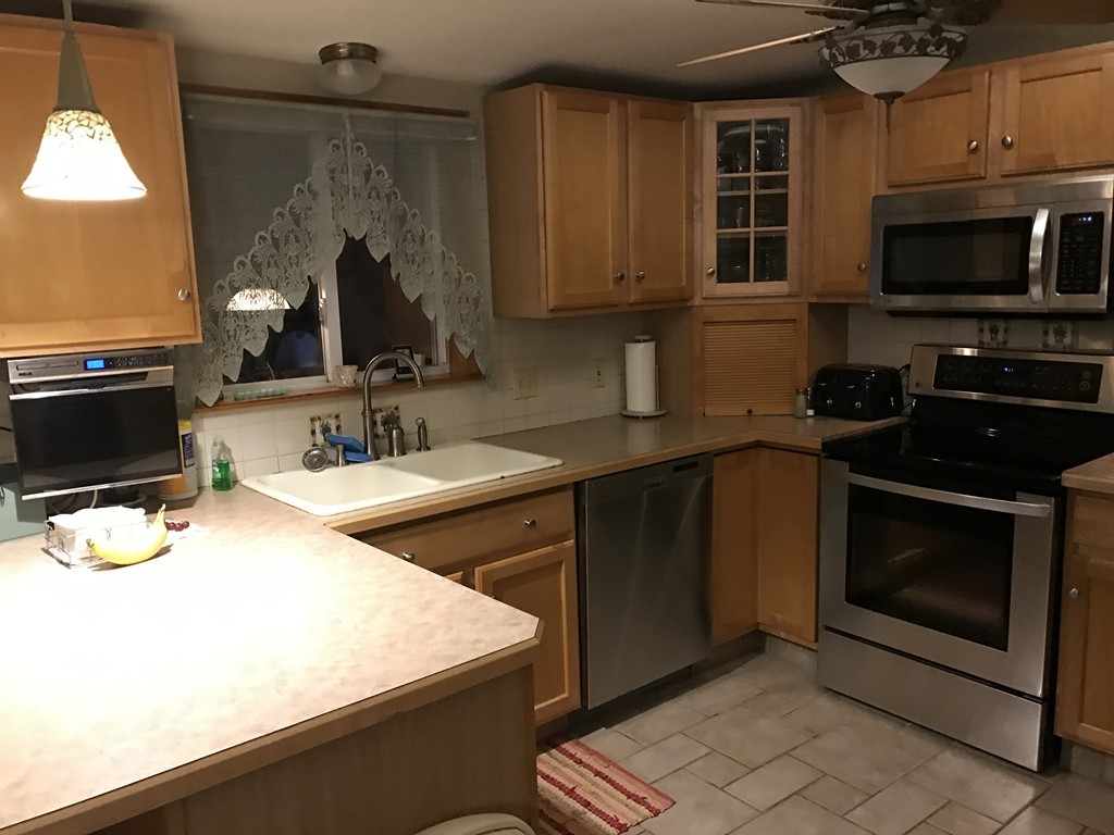 921 River Road Agawam, MA 01001 - Photo 8 of 26 Gallery Image 8