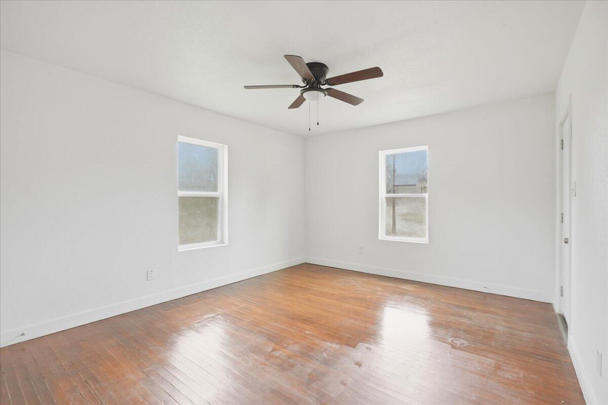1906 22nd Street Lubbock, TX 79411 - Photo 11 of 14 11-1906_22nd_st_008