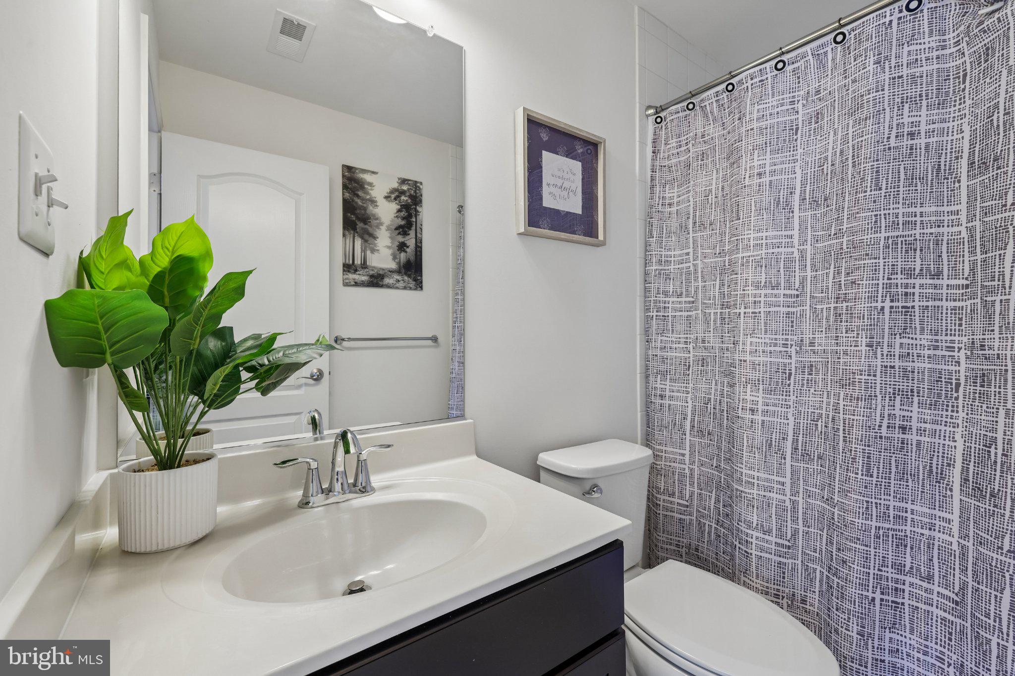 404 Kettle Bottom Road Reisterstown, MD 21136 - Photo 11 of 54 Bathroom