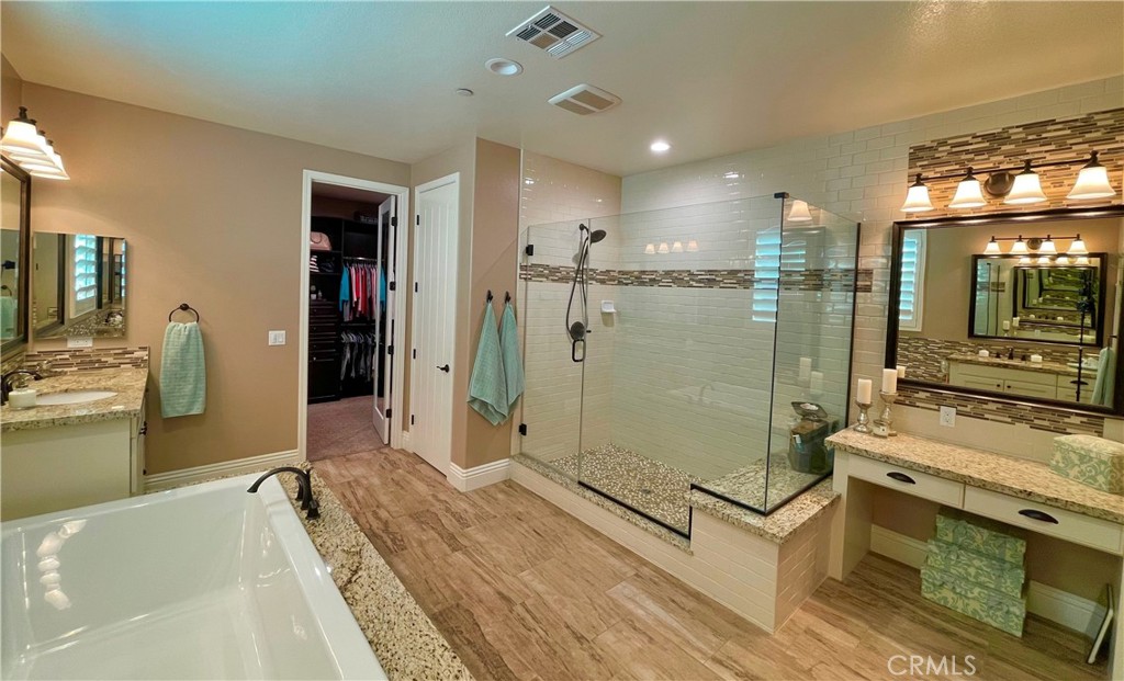 12468 Locke Circle Riverside, CA 92503 - Photo 16 of 53 Grand Foyer