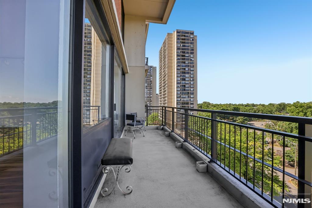 3 Horizon Road, Unit 1021 Fort Lee, NJ 07024 - Photo 8 of 20