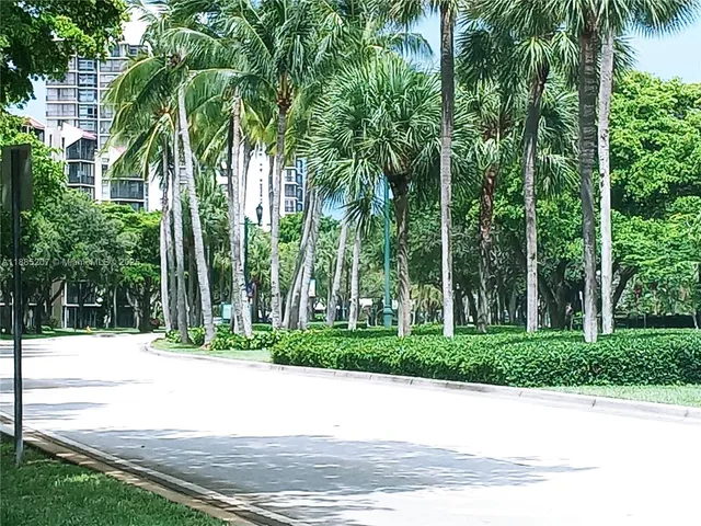 a view of backyard space