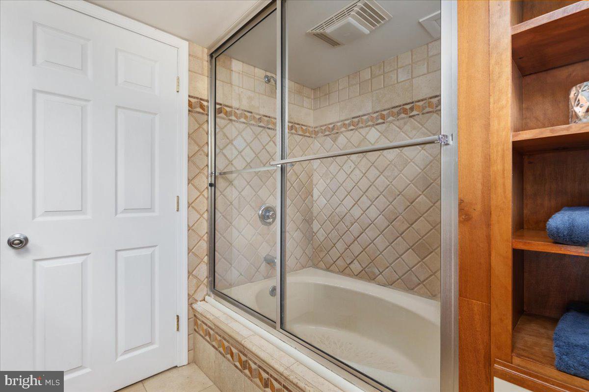 146 Lizzie Mills Road Castleton, VA 22716 - Photo 34 of 91 full bathroom