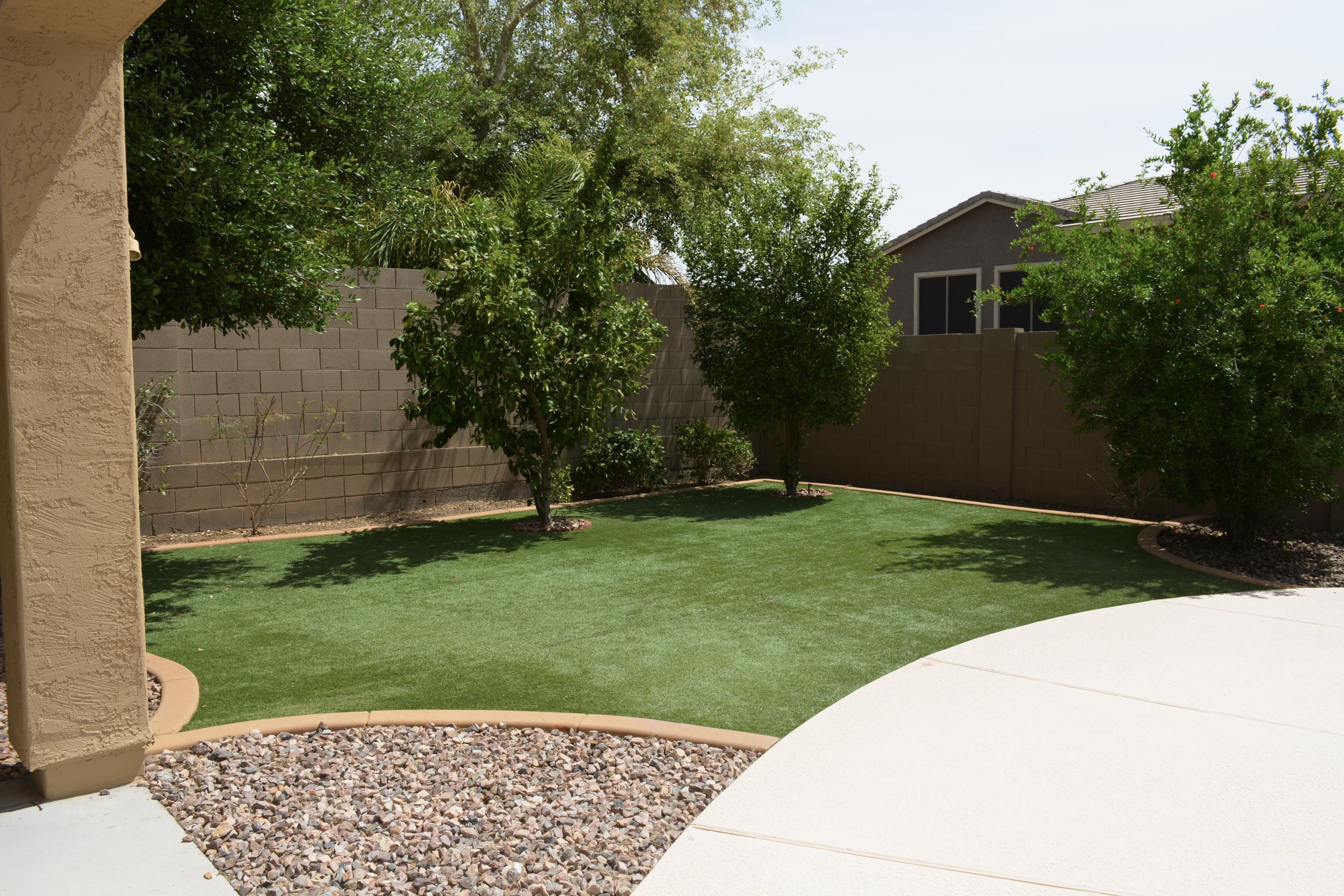 2131 West Red Range Way Phoenix, AZ 85085 - Photo 23 of 25 Artificial grass