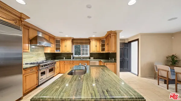 $16,000 | 6138 Maryland Drive, Los Angeles, CA 90048