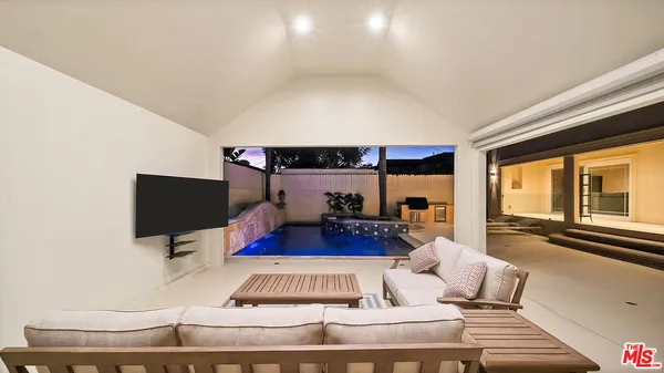 $16,000 | 6138 Maryland Drive, Los Angeles, CA 90048
