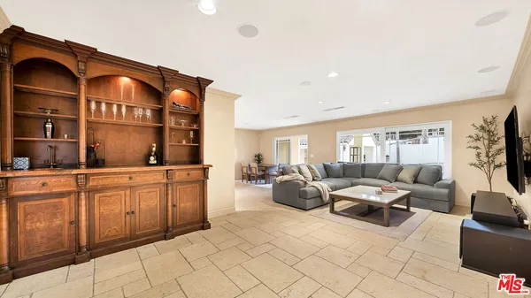 $16,000 | 6138 Maryland Drive, Los Angeles, CA 90048